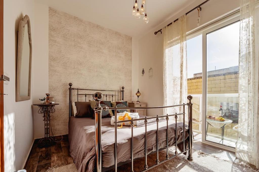 Ferienwohnung Luxury Designer Penthouse With Private Jacuzzi Sliema Exterior foto